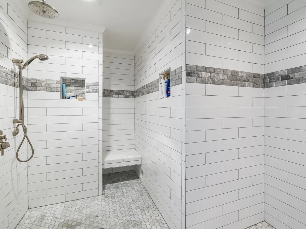 Bathrooms & Wetrooms